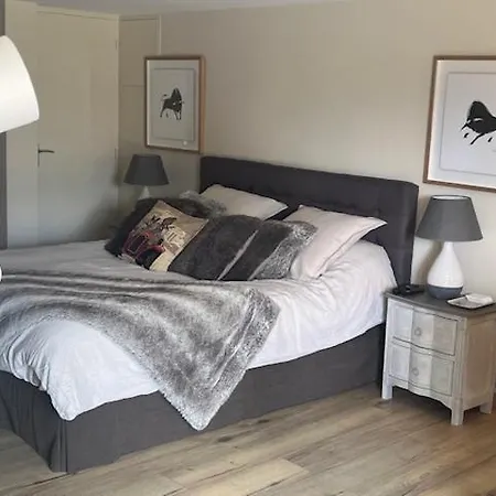 Frühstückspension Agreable D Avec Piscine Et Jacuzzi