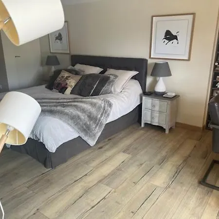 Frühstückspension Agreable D Avec Piscine Et Jacuzzi 3*