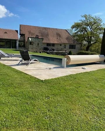 Agreable D Avec Piscine Et Jacuzzi 3* Thégra