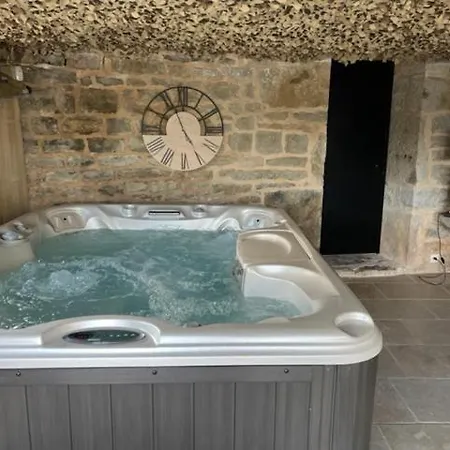 D Hôte Avec Piscine Et Jacuzzi 3* Thégra