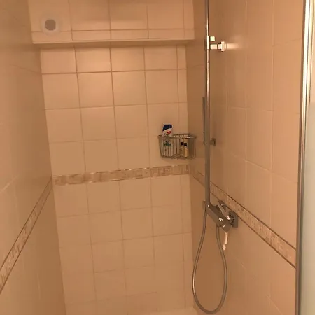 Agreable D Avec Piscine Et Jacuzzi Frühstückspension Thégra