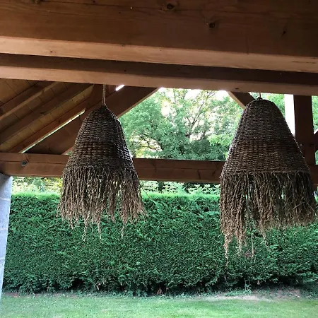 Agreable D Avec Piscine Et Jacuzzi ベッド・アンド・ブレックファスト