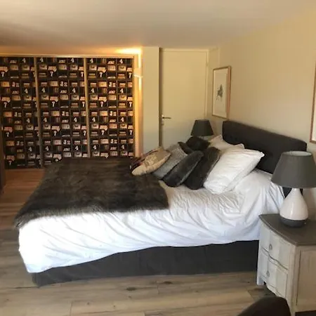 Alojamento de Acomodação e Pequeno-almoço D Hôte Avec Piscine Et Jacuzzi 3*