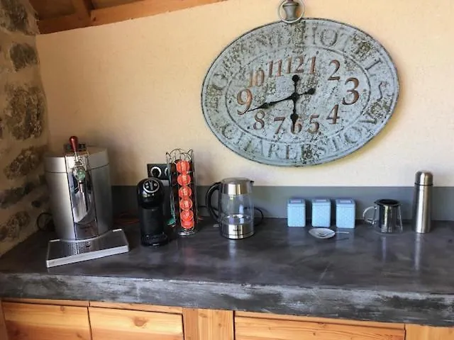 Agreable D Avec Piscine Et Jacuzzi 3*