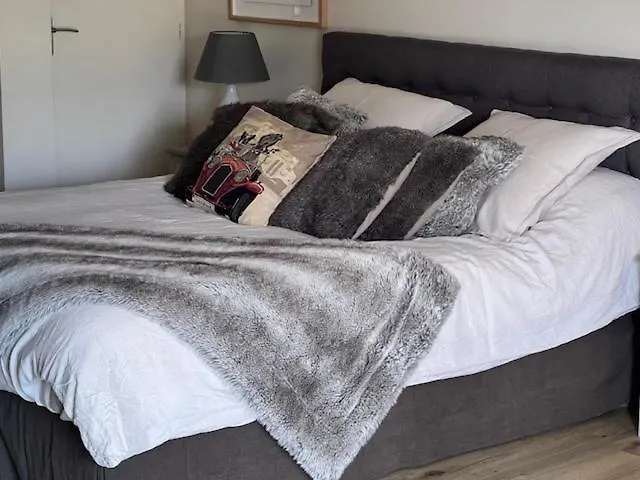 Agreable D Avec Piscine Et Jacuzzi テグラ