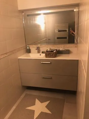 Agreable D Avec Piscine Et Jacuzzi ベッド・アンド・ブレックファスト