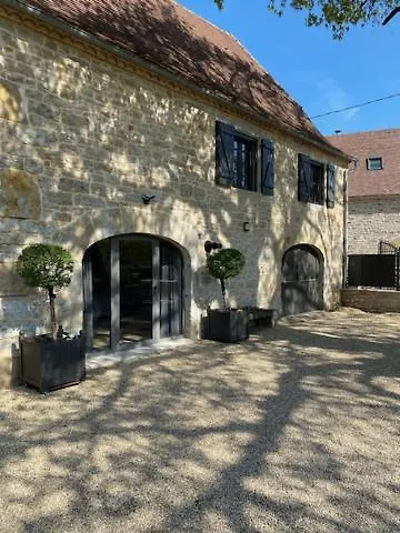 Bed and breakfast D Hôte Avec Piscine Et Jacuzzi Thégra