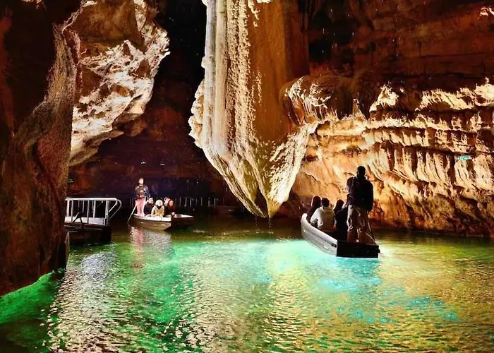 Agreable D Avec Piscine Et Jacuzzi テグラ